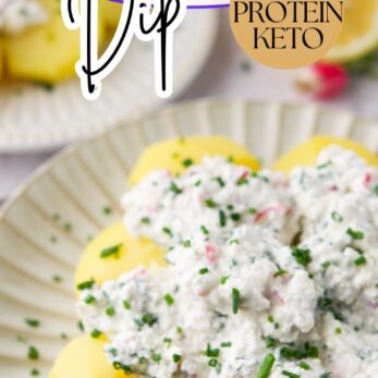 Plate of boiled potatoes topped with creamy Gzik (Polish Cottage Cheese Dip) and garnished with chopped chives. Text reads: “Creamy Gzik, High-Protein Keto.”.