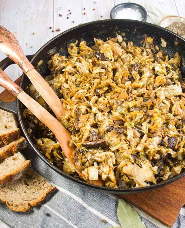 Roundup Image for Hormone-Friendly Holiday Menu
