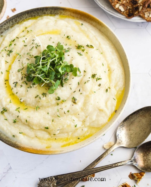 Roundup Image for Classic Holiday Recipes