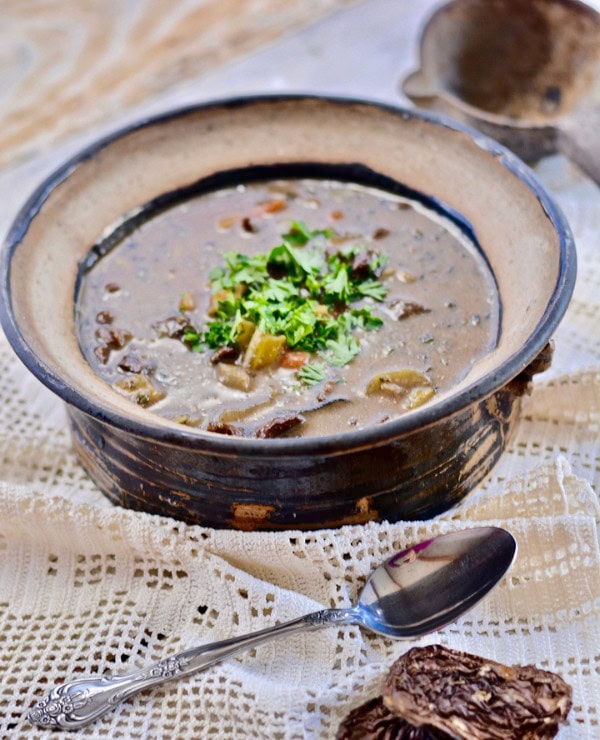 Roundup Image for Hormone-Friendly Holiday Menu
