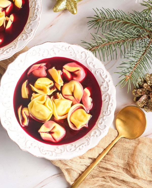 Roundup Image for Classic Holiday Recipes